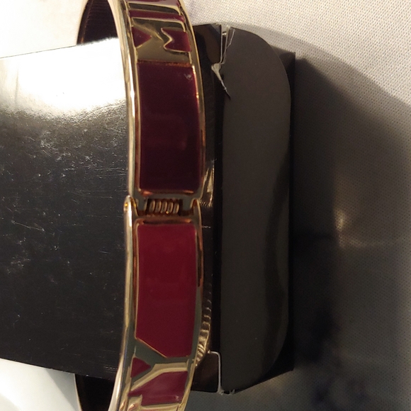 Mark Empowerment Bracelet - Picture 3 of 4